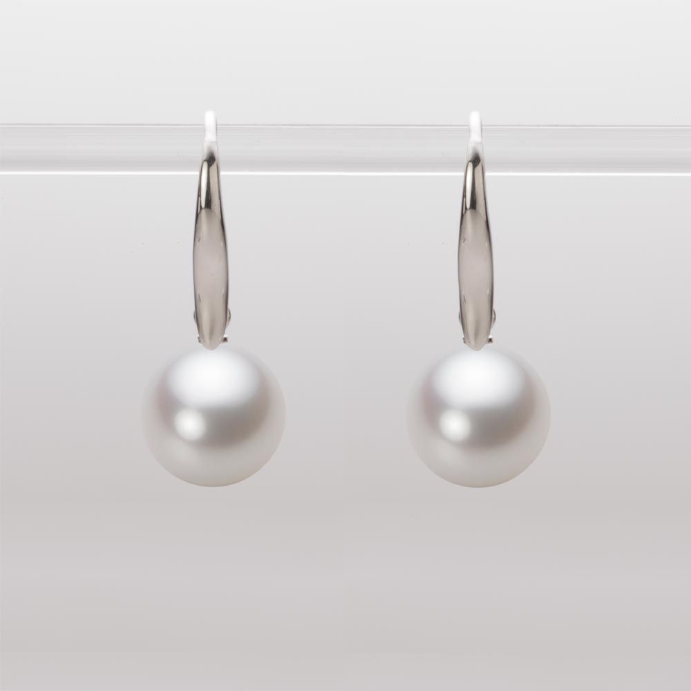 9.0mm 白蝶真珠（ホワイト系）ピアス
