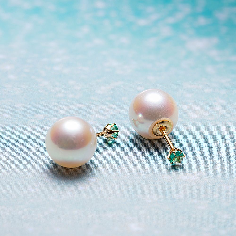 Gemini エメラルド ピアス