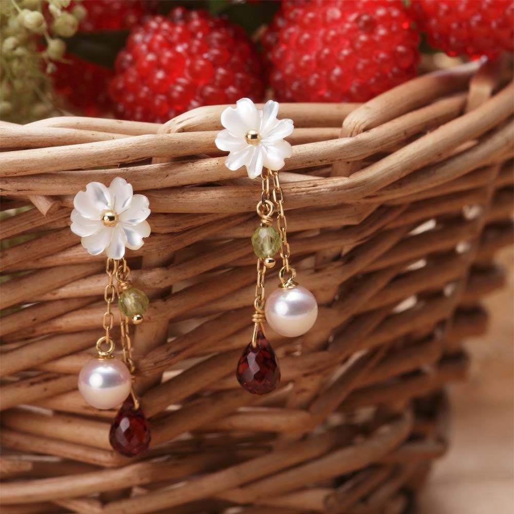 Strawberry ピアス