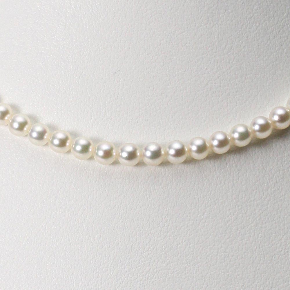 シャンパンホワイトの4.5mm ベビーパール・アコヤ真珠ネックレスが再入荷しました